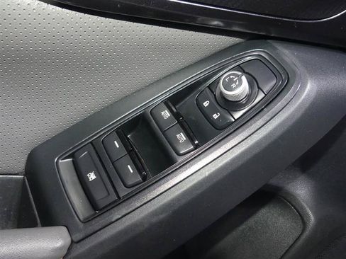 Used 2021 Subaru Crosstrek 2.5i Sport w/ Moonroof Package AWD/4WD image 19