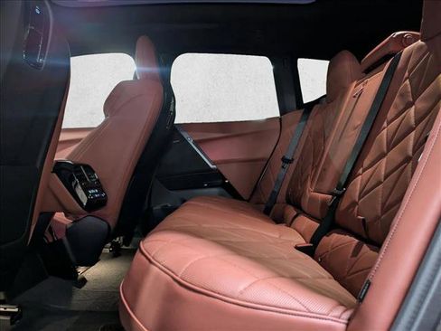 New 2026 BMW iX xDrive60 w/ M Sport Package image 17