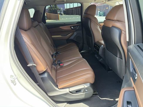 Used 2024 Acura MDX FWD w/ Technology Package image 14