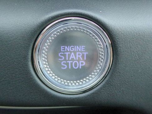 Certified 2025 Genesis GV80 2.5T Prestige image 27