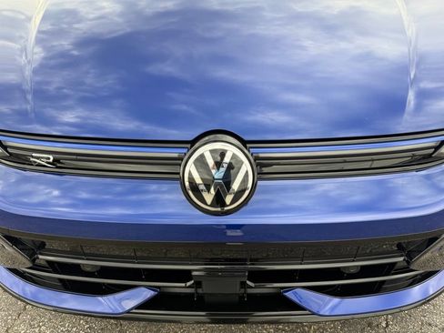Used 2025 Volkswagen Golf w/ Euro Style Package AWD/4WD image 5