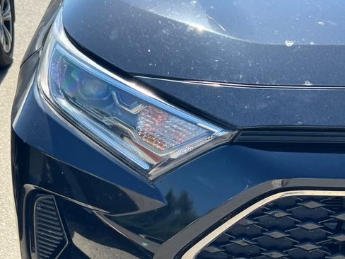 Used 2021 Toyota RAV4 SE AWD/4WD image 14
