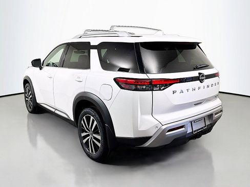 New 2025 Nissan Pathfinder Platinum w/ Cargo Package image 5