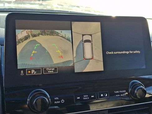 Used 2023 Nissan Armada SL image 22