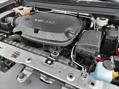 Used 2021 Chevrolet Colorado W/T w/ Custom Special Edition image 19