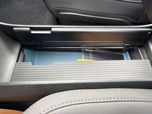 New 2026 Volvo EX30 Cross Country Ultra image 11