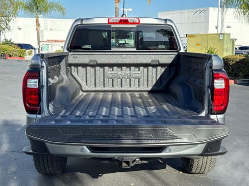 Used 2026 GMC Canyon Denali AWD/4WD image 9