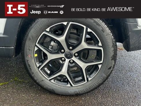 New 2026 Jeep Compass Limited image 4