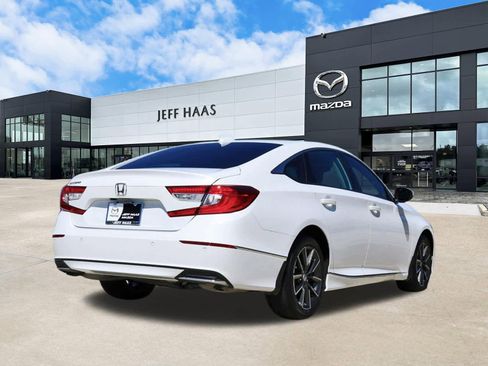 Used 2021 Honda Accord EX-L image 3