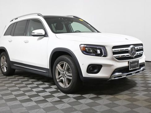 Certified 2023 Mercedes-Benz GLB 250 4MATIC image 9