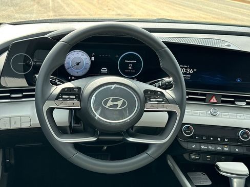 New 2026 Hyundai Elantra Limited image 23