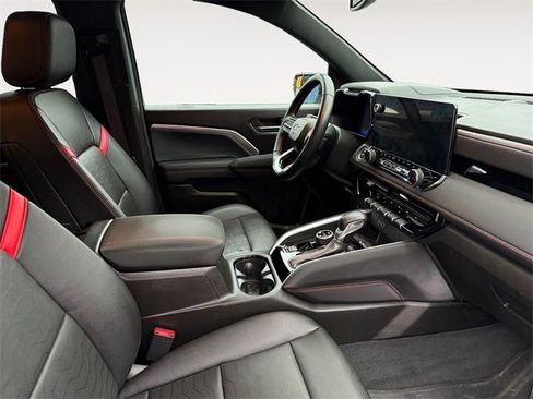 Used 2023 Chevrolet Colorado Z71 w/ Z71 Convenience Package 2 image 15