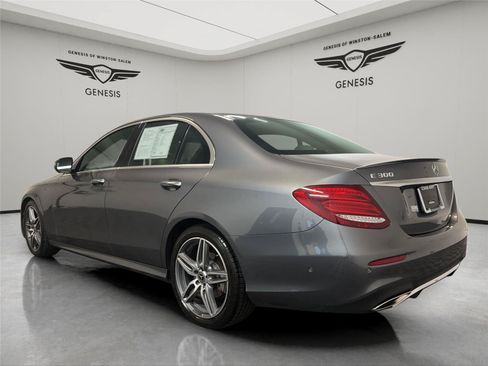 Used 2019 Mercedes-Benz E 300 image 3