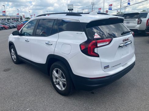 Used 2022 GMC Terrain SLE w/ Driver Convenience Package FWD image 5