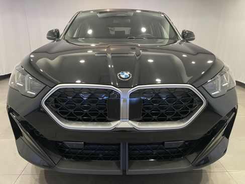 New 2026 BMW X2 xDrive28i w/ Technology Package AWD/4WD image 2