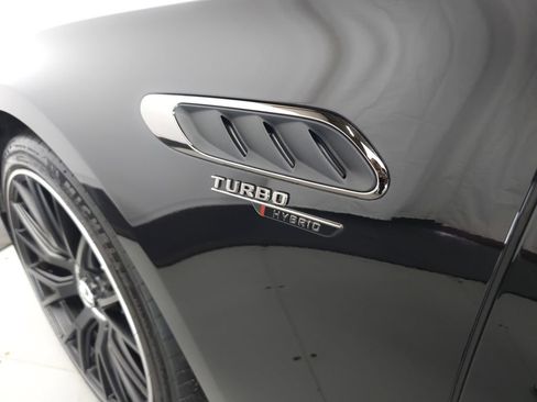 Used 2025 Mercedes-Benz E 53 AMG e 4MATIC Sedan w/ AMG Dynamic Plus Package image 37