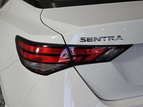 Certified 2025 Nissan Sentra S FWD image 27