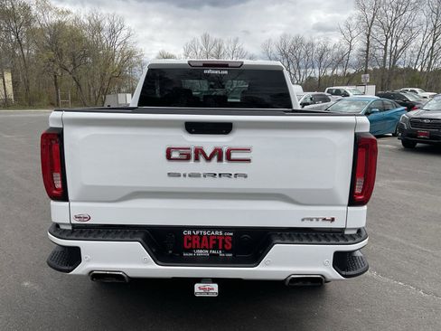 Used 2020 GMC Sierra 1500 AT4 w/ Driver Alert Package II AWD/4WD image 4