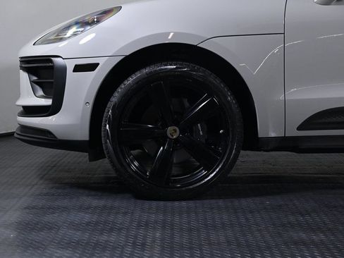 Certified 2023 Porsche Macan Base image 24