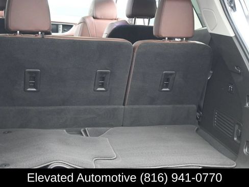 Used 2021 Buick Enclave Avenir w/ Avenir Technology Package AWD/4WD image 23