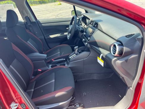 New 2025 Nissan Versa SR w/ Trunk Package image 15