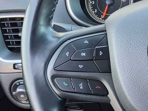 Used 2019 Jeep Cherokee Trailhawk AWD/4WD image 27