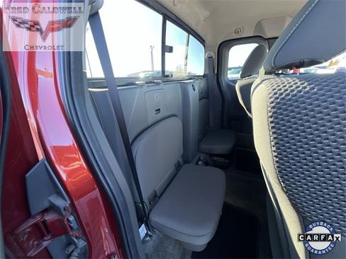 Used 2016 Nissan Frontier Desert Runner image 23