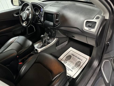 Used 2021 Jeep Compass Latitude w/ Convenience Group AWD/4WD image 7