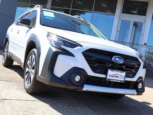 Used 2025 Subaru Outback Limited image 7