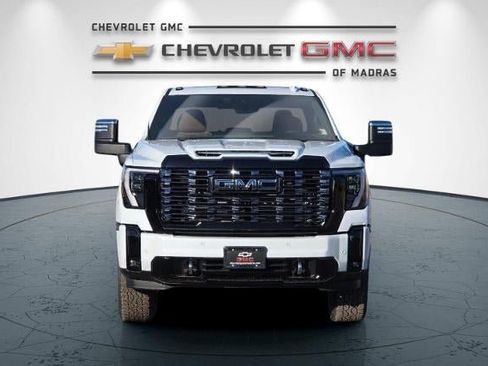 New 2026 GMC Sierra 2500 Denali Ultimate w/ Max Trailering Package image 8