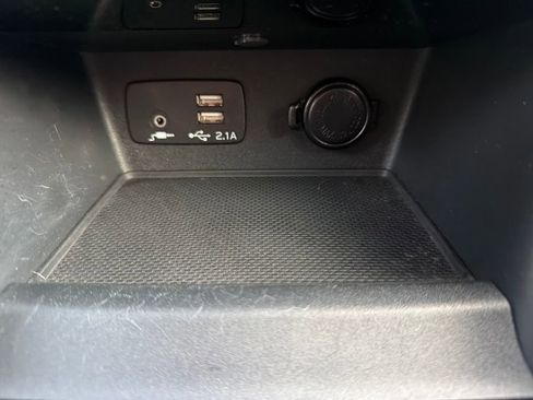 Used 2023 Subaru Forester Premium image 47