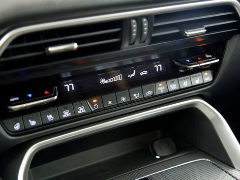 Used 2025 MAZDA CX-90 Plug-In Hybrid w/ Premium Plus image 24