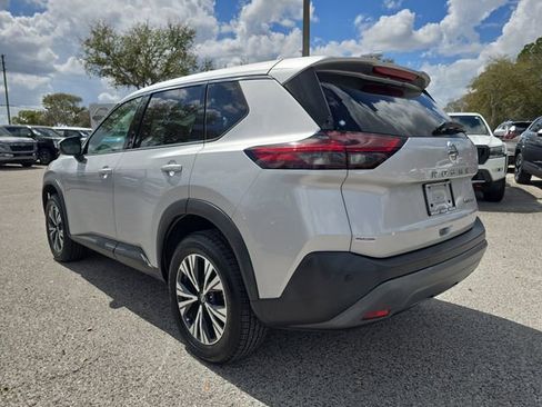 Used 2021 Nissan Rogue SV image 6