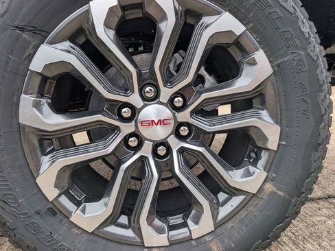 New 2026 GMC Canyon Denali AWD/4WD image 7