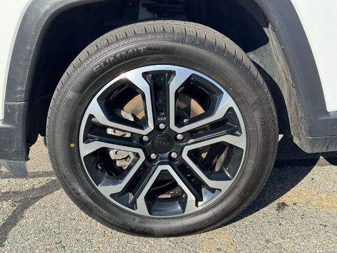 Used 2022 Jeep Compass Limited w/ Sun and Sound Group image 10