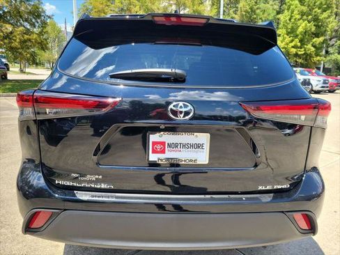 Certified 2026 Toyota Highlander XLE AWD/4WD image 5
