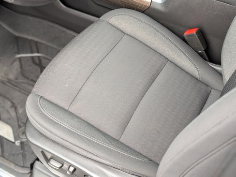 Used 2022 Chevrolet Silverado 1500 LT Trail Boss image 29