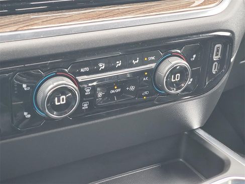 Used 2023 Chevrolet Silverado 1500 LT Trail Boss w/ Convenience Package II image 18