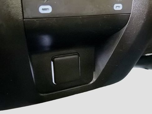 Used 2022 Chevrolet Tahoe Premier RWD image 27
