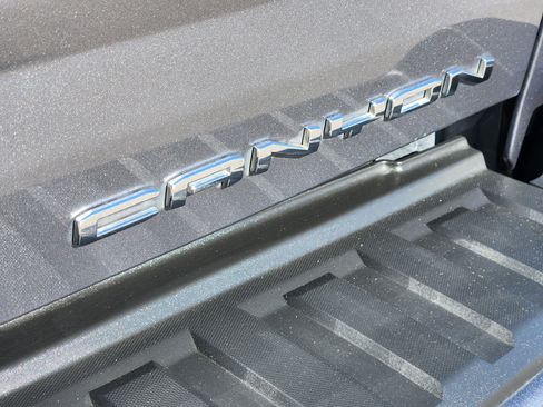 Certified 2021 GMC Canyon Denali image 11