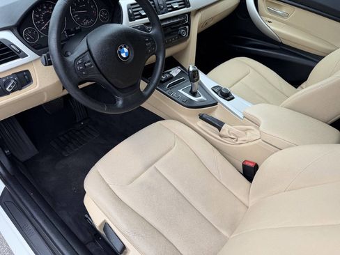 Used 2017 BMW 320i 320i 4dr Sedan w/ Driver Assistance Package image 16