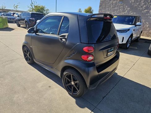 Used 2013 smart fortwo pure image 6