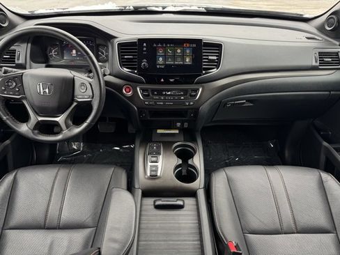 Used 2023 Honda Passport TrailSport image 6