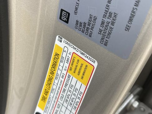Certified 2021 Chevrolet Tahoe LT RWD image 35