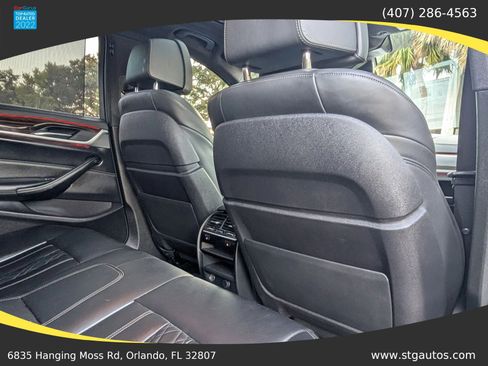 Used 2017 BMW 530i xDrive image 22