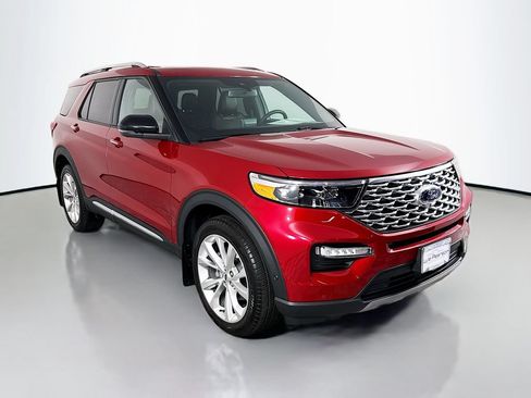 Used 2023 Ford Explorer Platinum w/ Technology Package AWD/4WD image 7