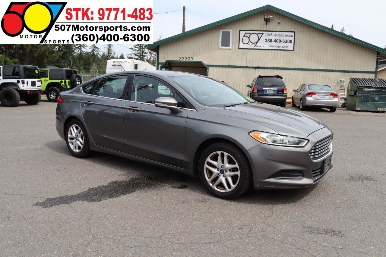 Used 2014 Ford Fusion SE FWD image 10