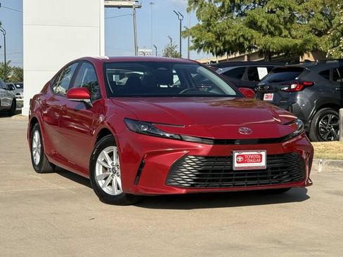 Used 2025 Toyota Camry LE FWD image 2