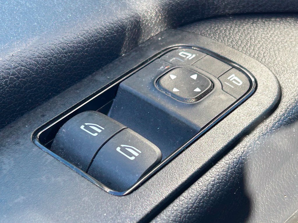 Used 2025 Mercedes-Benz Sprinter 2500 image 29