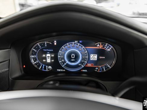 Used 2018 Cadillac Escalade ESV Luxury image 25